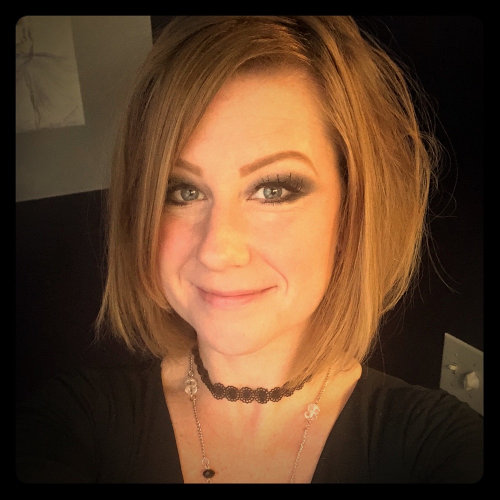 Meet your Posher, Kelly